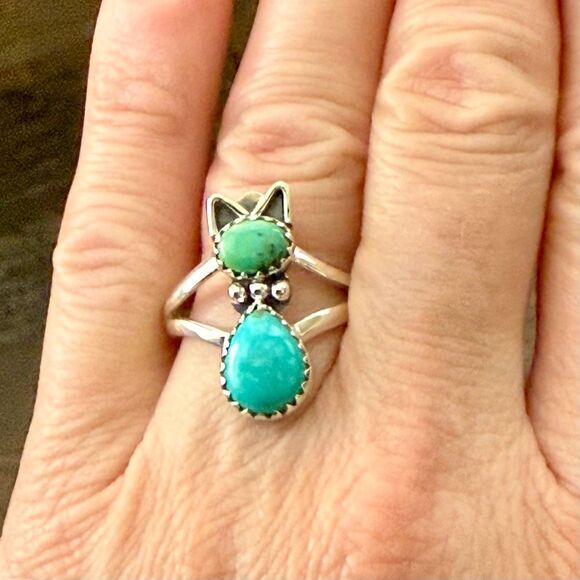 Southwest Kingman Turquoise Cat Ring Artisan Handmade Sterling Silver Size 7 - Picture 6 of 7